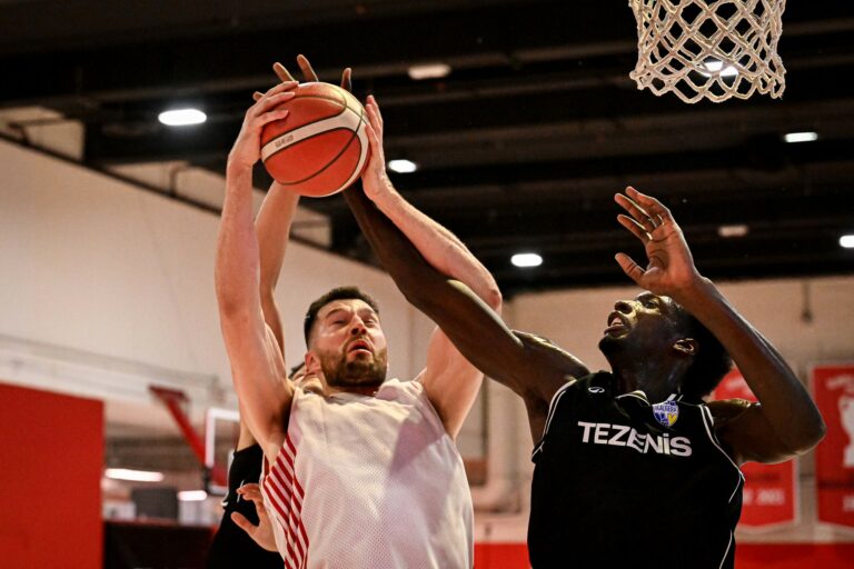 Alec Peters lidera la remontada de Olimpia Milano ante Verona